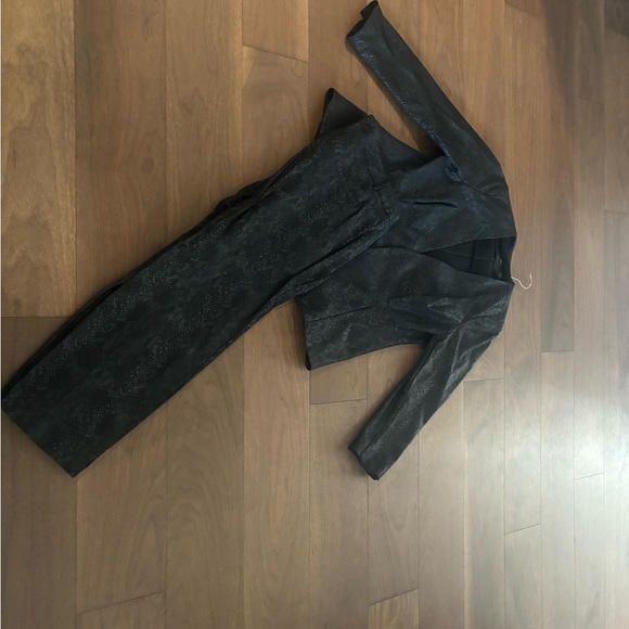 Black Snake skin look Peplum  Suit Jacket - Picture 3 of 4